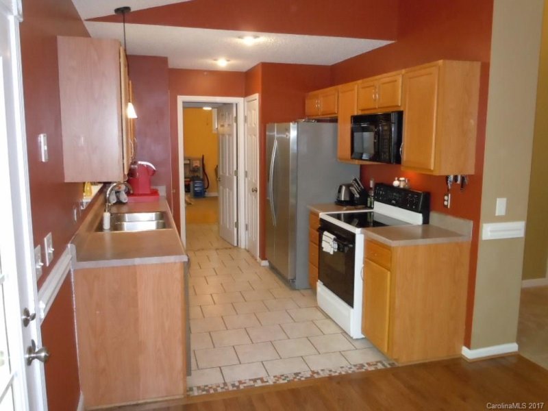 Property image 5 at 326 Edgewood Park Court, Landis, NC 28088