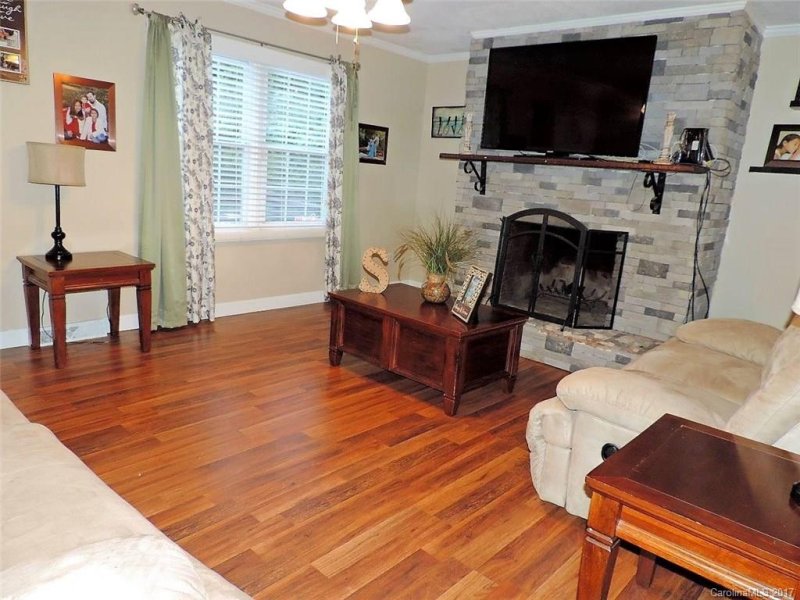 Property image 4 at 215 Sunray Drive, Lincolnton, NC 28092