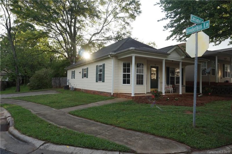 Property image 2 at 320 Cassidy Lane, Mooresville, NC 28115