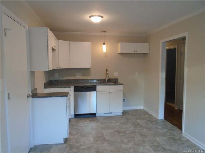 Property image 3 at 4344 Oak Forest Drive, Charlotte, NC 28215