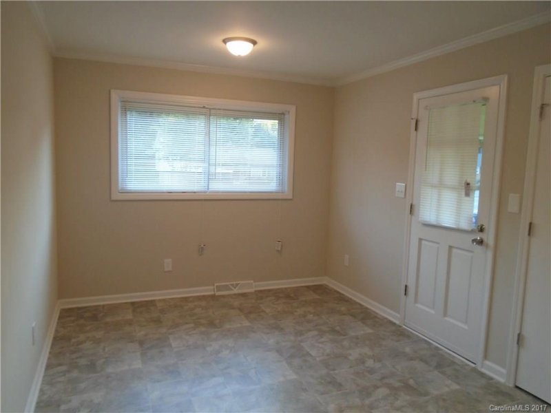 Property image 4 at 4344 Oak Forest Drive, Charlotte, NC 28215