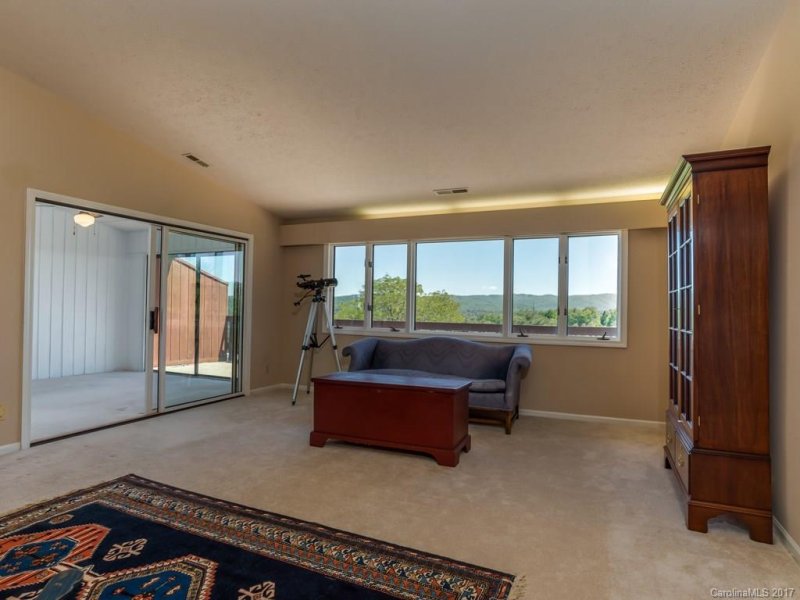 Property image 2 at 110 Bent Tree Drive, Hendersonville, NC 28739