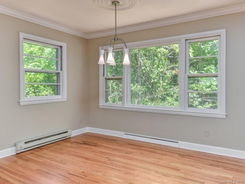 Property image 5 at 6 Governors Court, Asheville, NC 28805