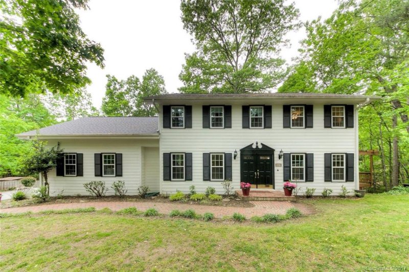 Property image 2 at 109 Dogwood Trail, Hendersonville, NC 28792