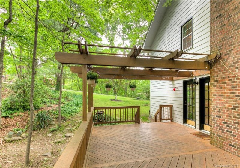 Property image 3 at 109 Dogwood Trail, Hendersonville, NC 28792