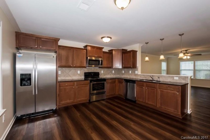 Property image 4 at 1036 Joselynn Drive, Gastonia, NC 28054