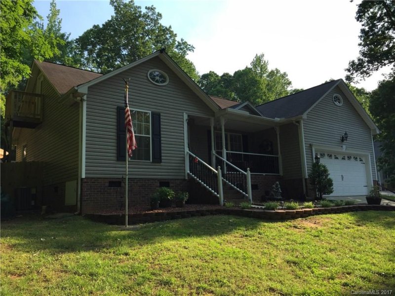 Property image 2 at 712 Cove Road, Gastonia, NC 28052