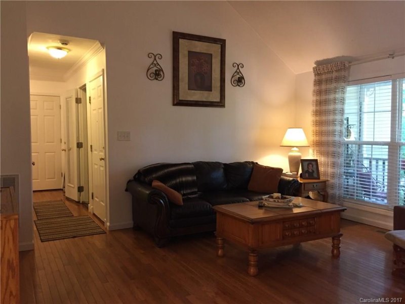 Property image 4 at 712 Cove Road, Gastonia, NC 28052