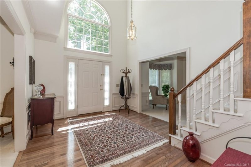 Property image 2 at 4841 Ridgetop Trail, Charlotte, NC 28215