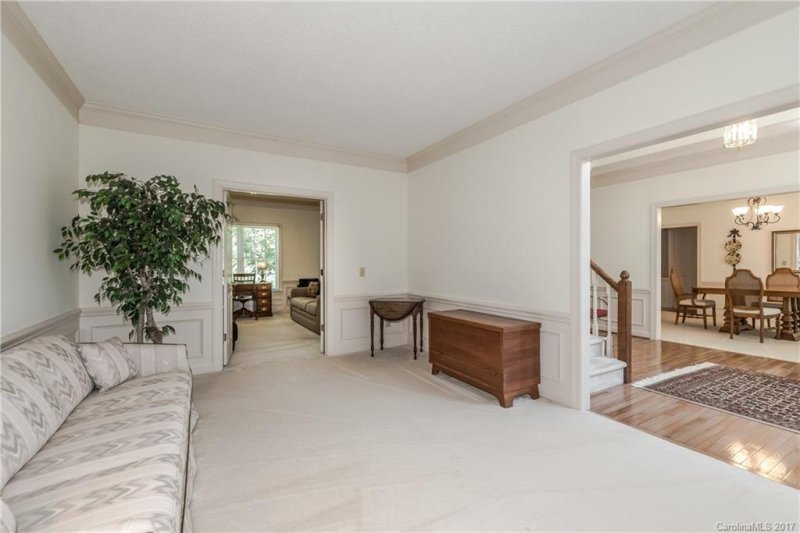 Property image 4 at 4841 Ridgetop Trail, Charlotte, NC 28215