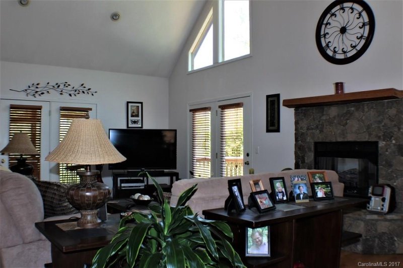 Property image 3 at 84 Smokerise Trail, Sylva, NC 28779