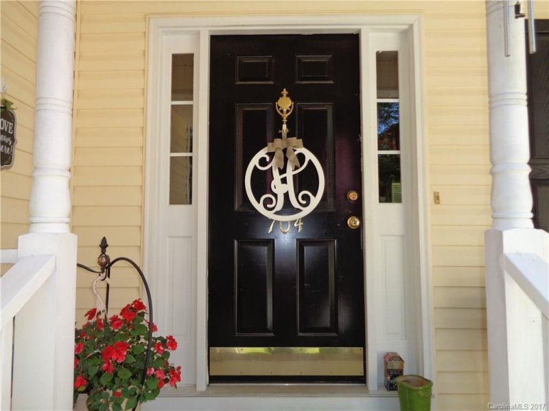 Property image 3 at 704 Cove Road, Gastonia, NC 28052