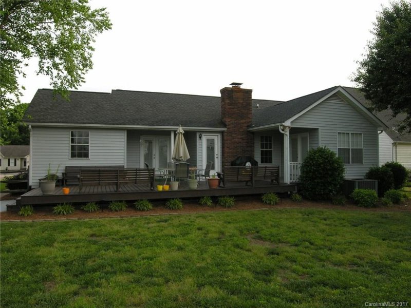 Property image 3 at 3632 Farm Lake Drive, Concord, NC 28027