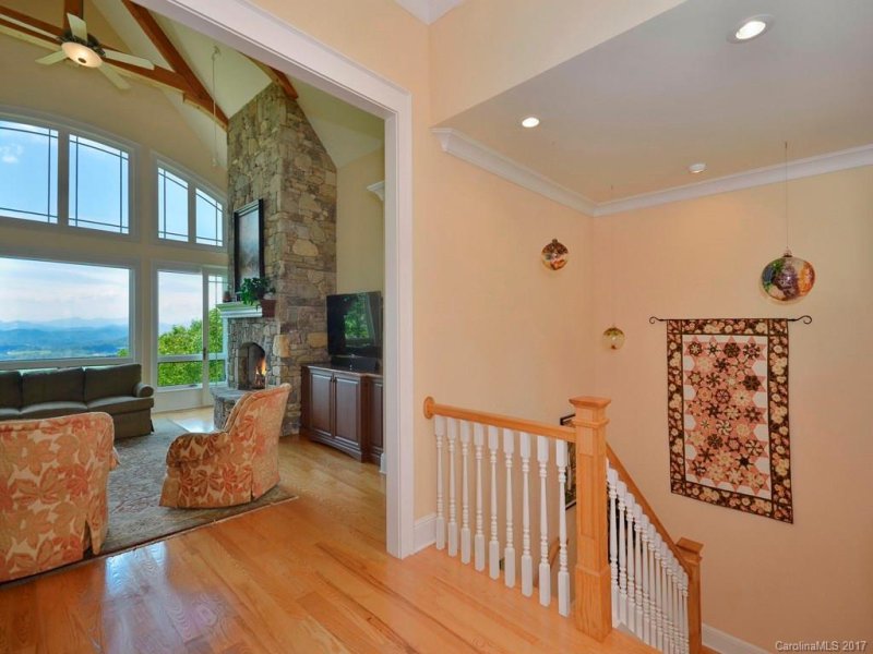 Property image 4 at 15 Fire Azalea Lane, Hendersonville, NC 28739