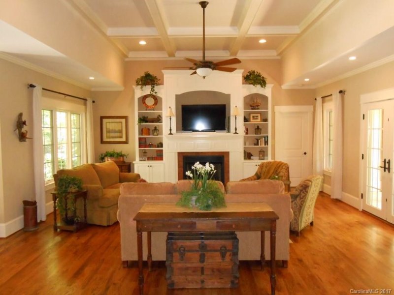 Property image 2 at 148 Crestwood Lane, Tryon, NC 28782