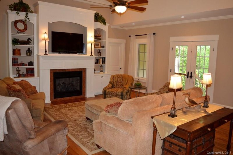 Property image 3 at 148 Crestwood Lane, Tryon, NC 28782