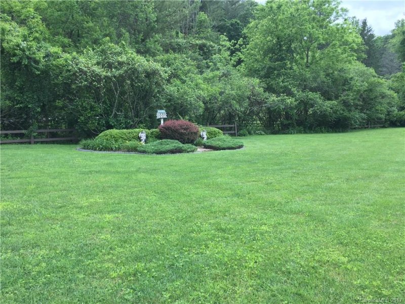 Property image 3 at 101 Sugar Hollow Road, Hendersonville, NC 28739