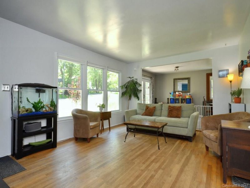 Property image 2 at 100 Skyview Terrace, Asheville, NC 28806