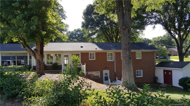 Property image 2 at 212 Johnston Drive, Belmont, NC 28012