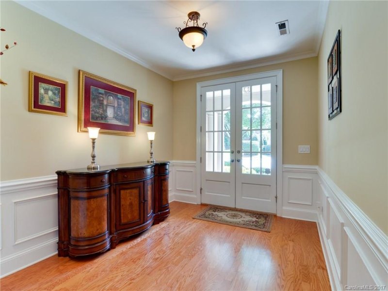 Property image 3 at 11725 Easthampton Circle, Charlotte, NC 28277