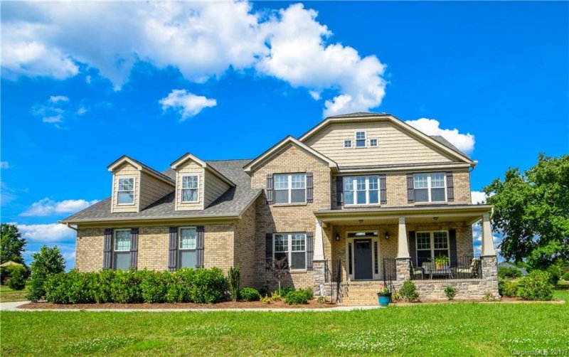 4925 Campobello Drive