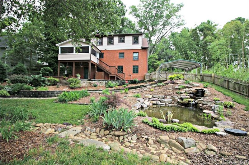 Property image 3 at 335 Summit Court, Concord, NC 28025