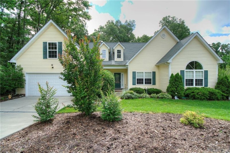 1301 Burtonwood Circle