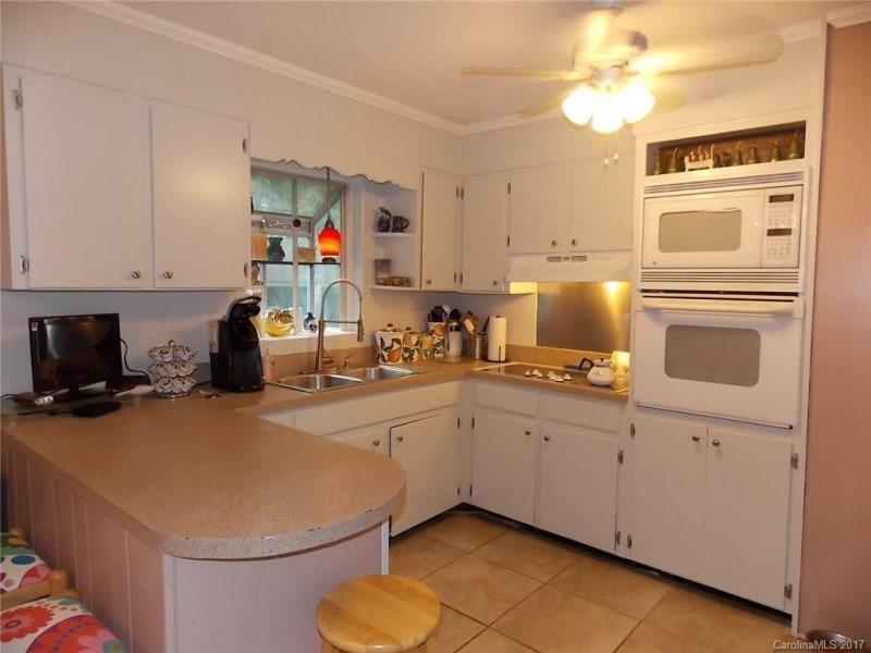 Property image 4 at 111 Dodge Street, Asheville, NC 28803