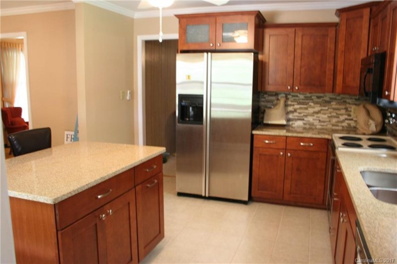 Property image 4 at 403 Jane Sowers Road, Statesville, NC 28625