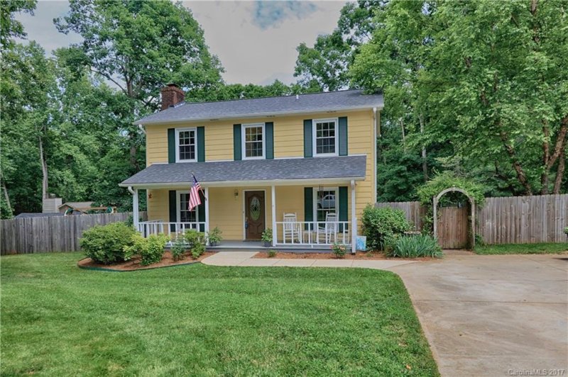 Property image 2 at 204 Kingswood Road, Statesville, NC 28625