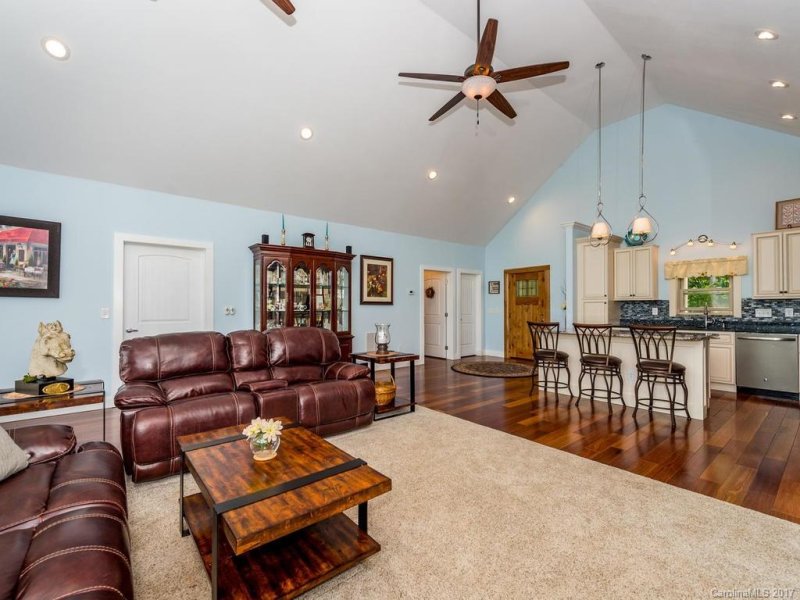 Property image 3 at 77 Willow Stone Way, Hendersonville, NC 28792