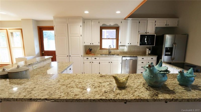 Property image 3 at 374 Ponderosa Circle, Mooresville, NC 28117