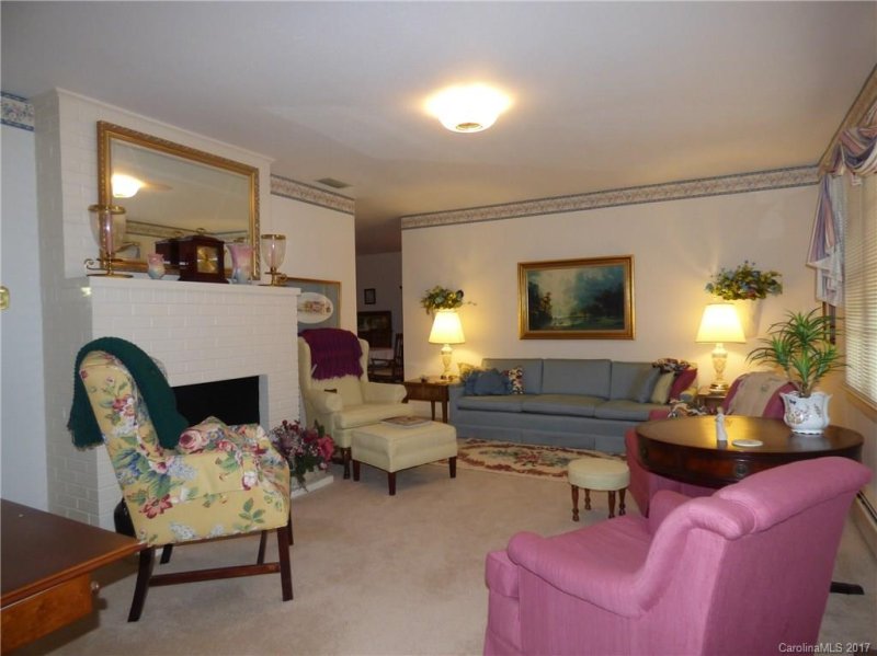 Property image 4 at 304 Oakhurst Road, Statesville, NC 28677