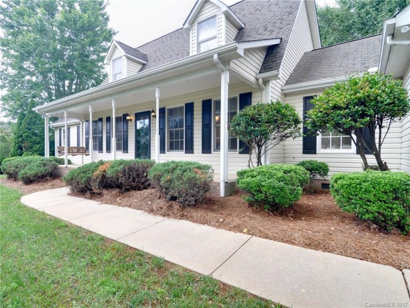 Property image 3 at 184 Northchase Drive, Concord, NC 28027