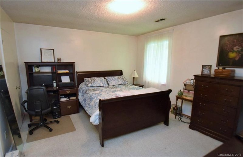 Property image 4 at 8408 Quarry Road, Charlotte, NC 28212