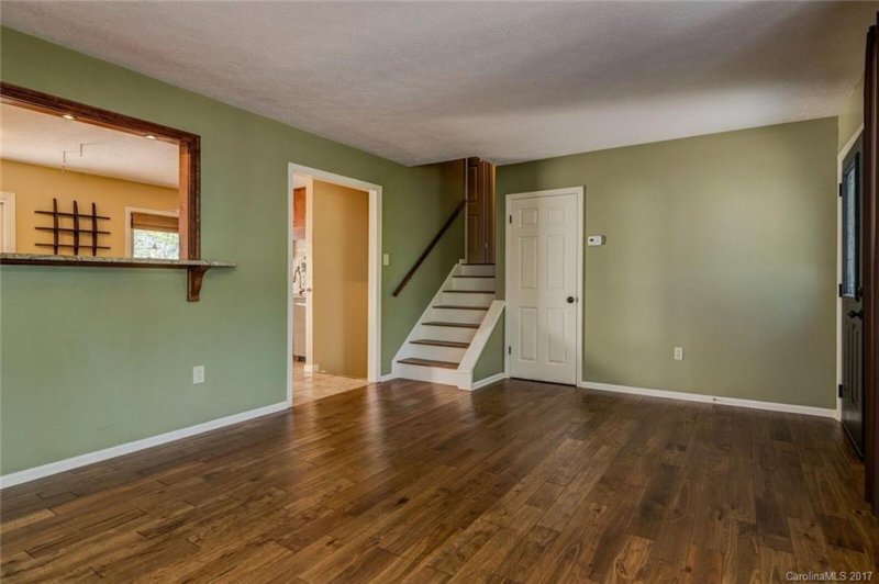 Property image 2 at 8 Brookgreen Place, Asheville, NC 28804