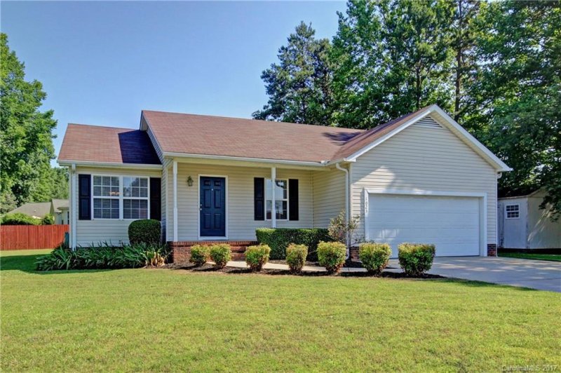 1023 Ferncliff Drive