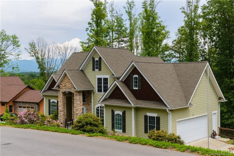 Property image 2 at 24 Timber Moss Drive, Asheville, NC 28804