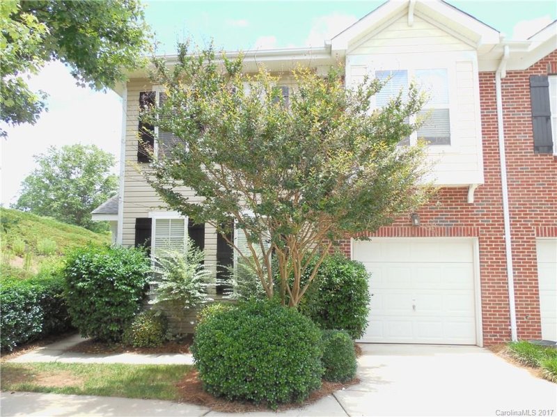 Property image 2 at 10968 Princeton Village Drive, Charlotte, NC 28277