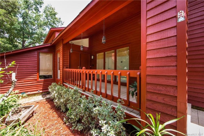 Property image 3 at 8722 Lorraine Drive, Charlotte, NC 28270