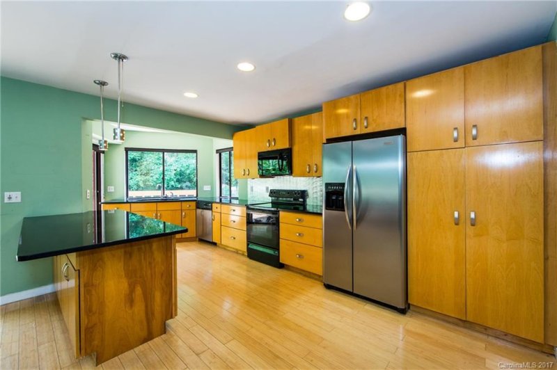 Property image 4 at 8722 Lorraine Drive, Charlotte, NC 28270