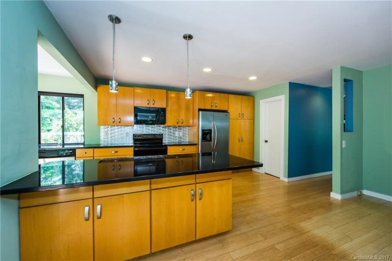 Property image 5 at 8722 Lorraine Drive, Charlotte, NC 28270