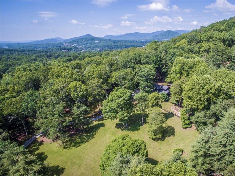 Property image 3 at 80 Deerhaven Lane, Asheville, NC 28803