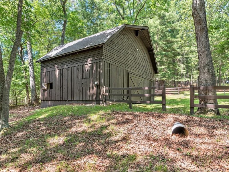 Property image 5 at 80 Deerhaven Lane, Asheville, NC 28803