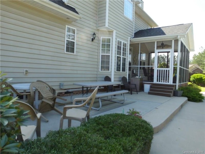 Property image 3 at 6501 Amberwood Drive, Mount Holly, NC 28120