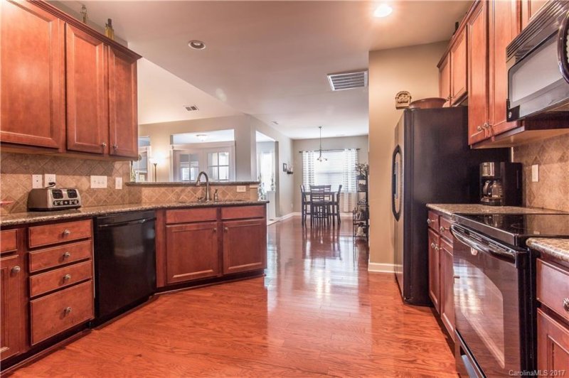 Property image 2 at 4046 Hickory View Drive, Fort Mill, SC 29707