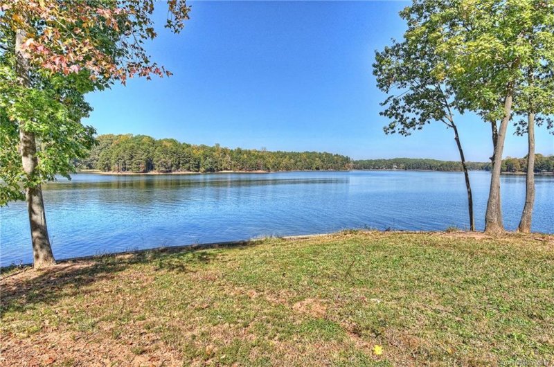 Property image 2 at 224 April Road, Troutman, NC 28166