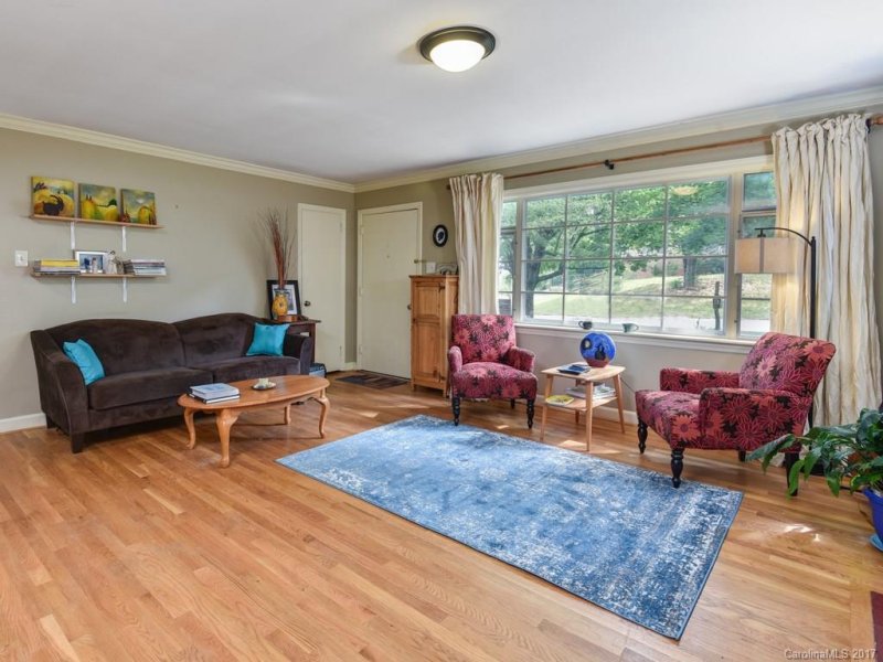 Property image 2 at 7 Pinehurst Road, Asheville, NC 28805