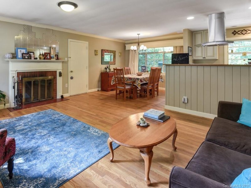 Property image 3 at 7 Pinehurst Road, Asheville, NC 28805