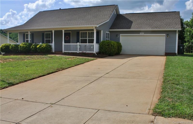 Property image 2 at 519 Pennyfields Lane, Clover, SC 29710